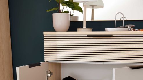 Kombikommode Interliving aus Holz in Grau Interliving Garderobe Serie 6015 - Kombikommode Steingrau & Eiche - eine Schublade, zwei Türen, Breite ca. 110 cm