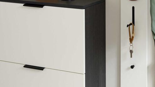 Schuhschrank Interliving aus Holz in Weiß Interliving Garderobe Serie 6015 - Schuhschrank Mattweiß & Mooreiche - zwei Klappen, Breite ca. 160 cm