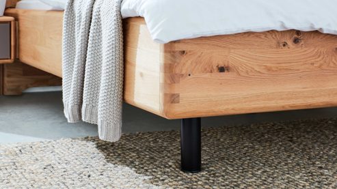 Bettgestell Interliving aus Holz in Grau Interliving Schlafzimmer Serie 1015 – Bettgestell sienafarbener Bezug Kano 9811 & Wildeiche – Liegefläche ca. 200 x 200 cm