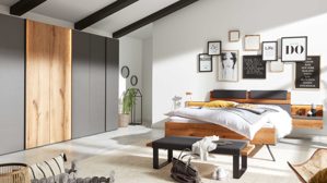 Komplettzimmer Interliving aus Holz in Dunkelgrau Interliving Schlafzimmer Serie 1025 – Komplettzimmer mit Bettbank & weiteren Extras Graphit & Balkeneiche gehackt - Liegefläche ca. 180 x 200 cm