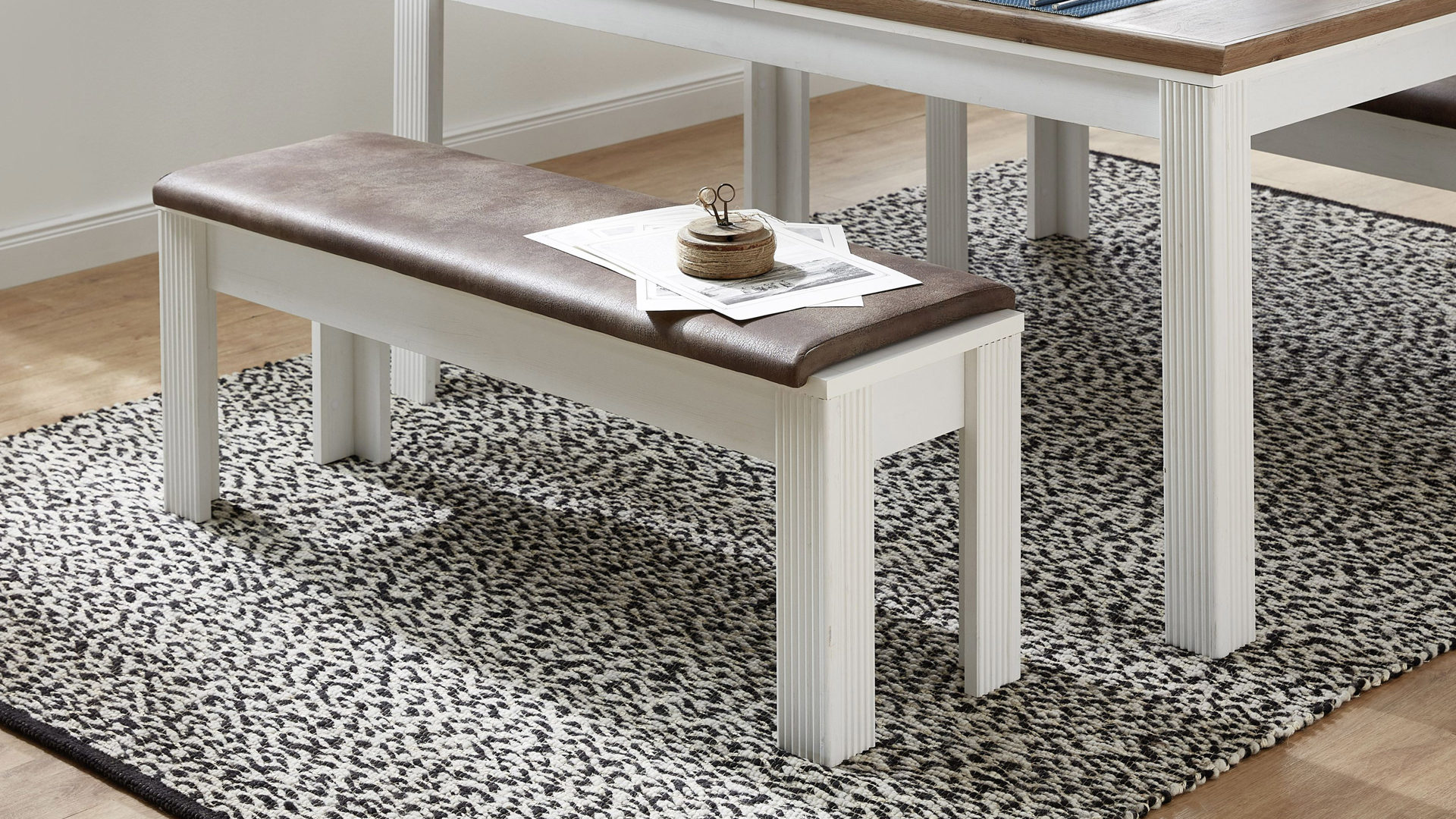 Holzbank Innostyle aus Holz in Weiß Möbelprogramm Jasmin - Holzbank Pinie – Länge ca. 126 cm