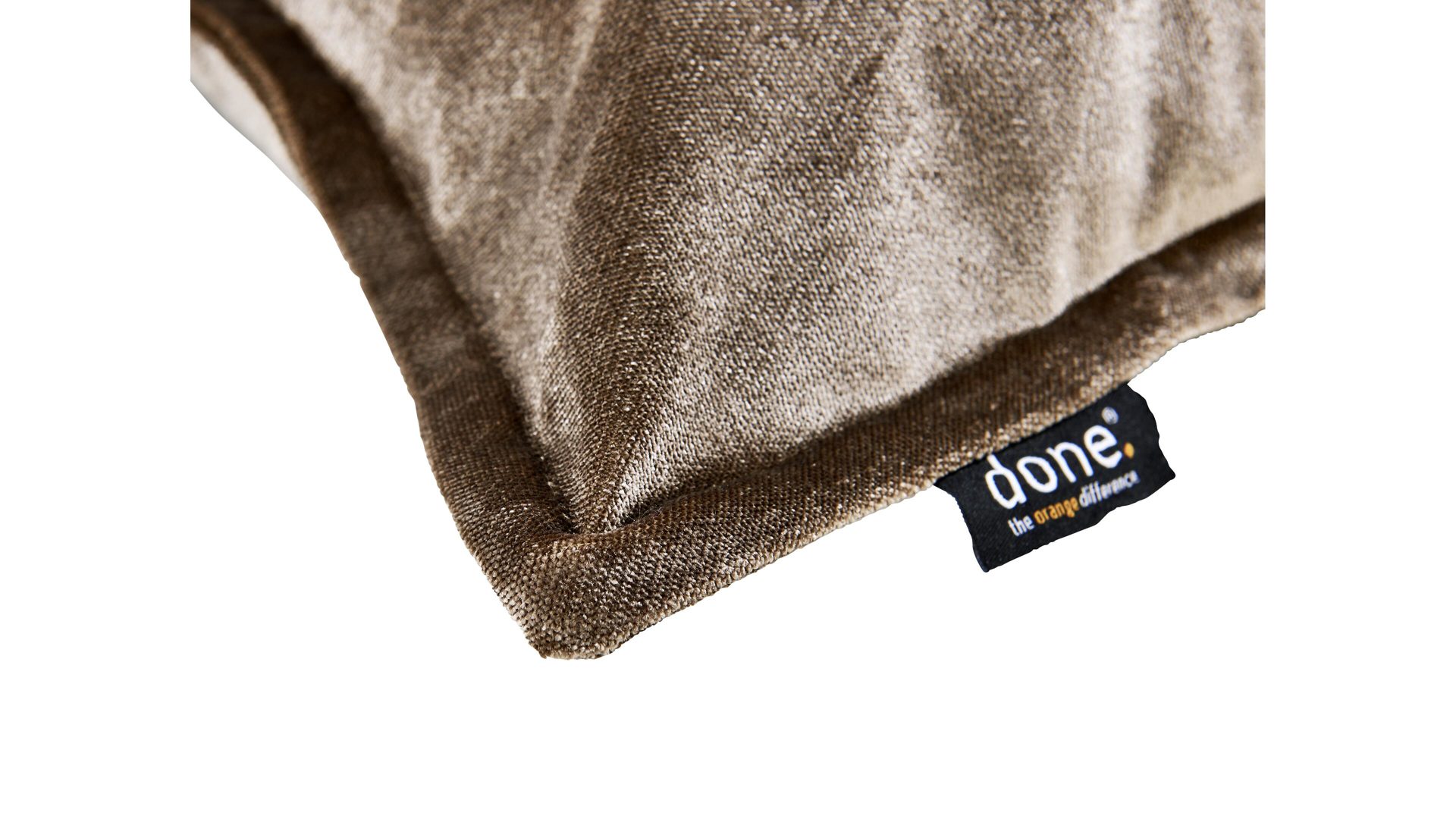 Kissenbezug /-hülle Done.® aus Stoff in Grau done.® Kissenhülle Cushion Glam taupefarbener Samt – ca. 65 x 65 cm