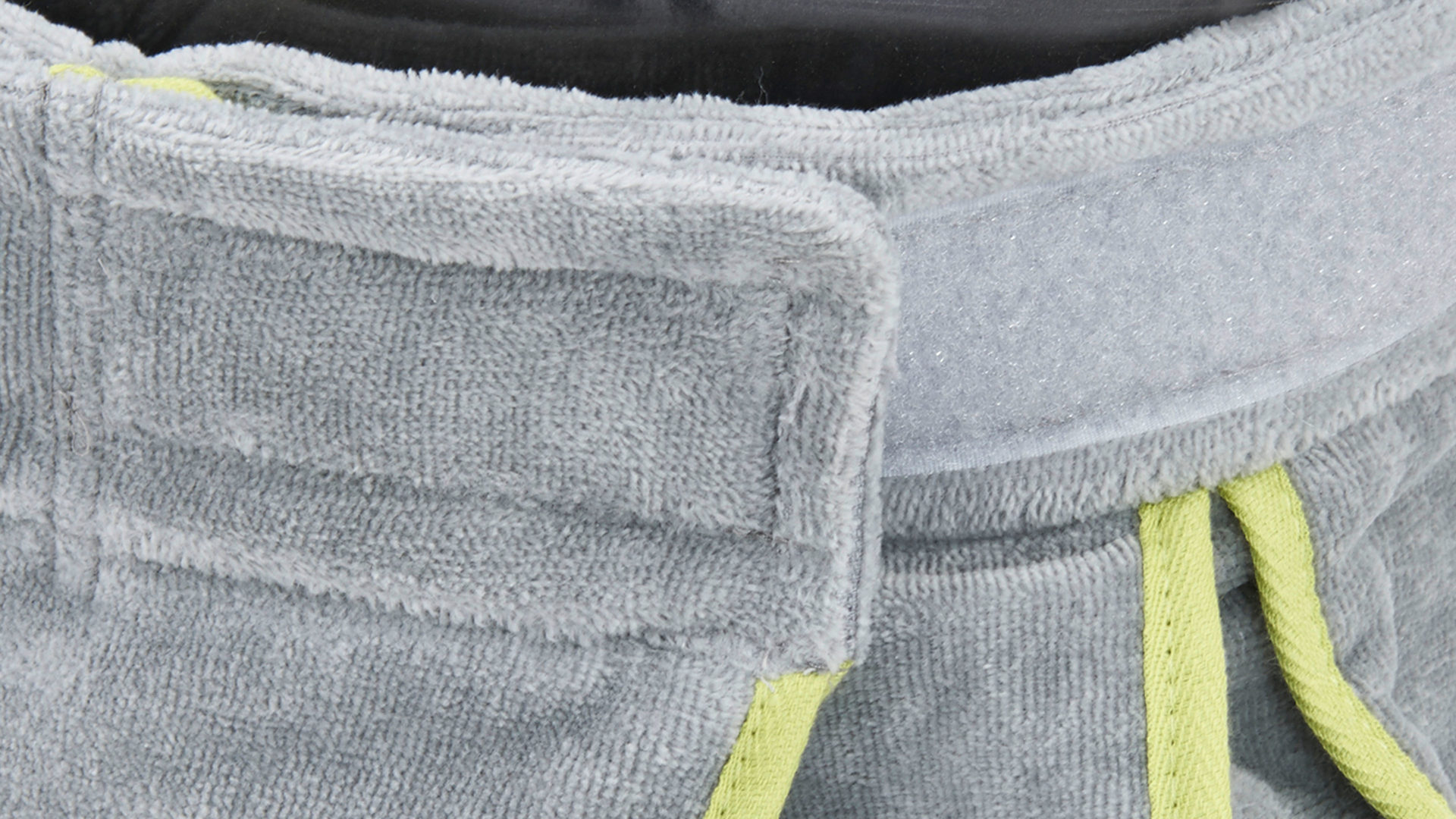 Saunahandtuch Done.® aus Stoff in Hellgrau done.® Saunakilt silberfarbene Baumwolle – ca. 60 x 140 cm