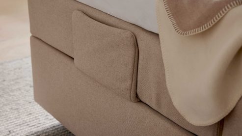 Boxspringbett Interliving aus Stoff in Beige Interliving Boxspringbett Serie 1421 leinenfarbener Stoffbezug Kolga 110 - Liegefläche ca. 180 x 200 cm