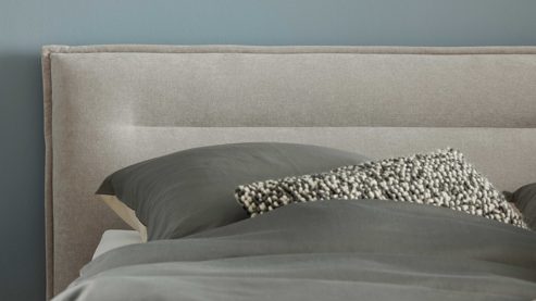Boxspringbett Interliving aus Stoff in Hellgrau Interliving Boxspring Bett Serie 1421 taubengrauer Bezug Lofar 18 - Liegefläche ca. 180 x 200 cm