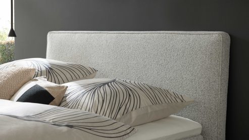 Boxspringbett Interliving aus Stoff in Grau Interliving Boxspringbett Serie 1421 hellgrauer Stoffbezug Pollux 80 - Liegefläche ca. 180 x 200 cm