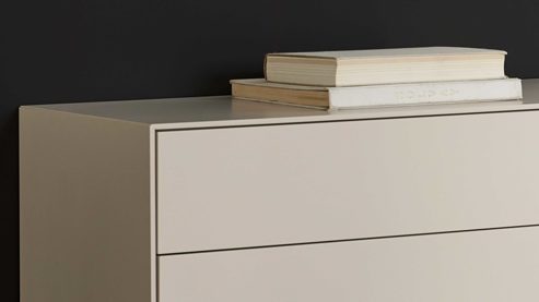 Sideboard Interliving aus Holz in Beige Interliving Wohnzimmer Serie 2034 - Sideboard beiger Lack & Eiche - vier Schubladen, eine Klapptür, Länge ca. 200 cm
