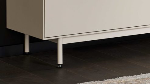 Sideboard Interliving aus Holz in Beige Interliving Wohnzimmer Serie 2034 - Sideboard beiger Lack & Eiche - vier Schubladen, eine Klapptür, Länge ca. 200 cm