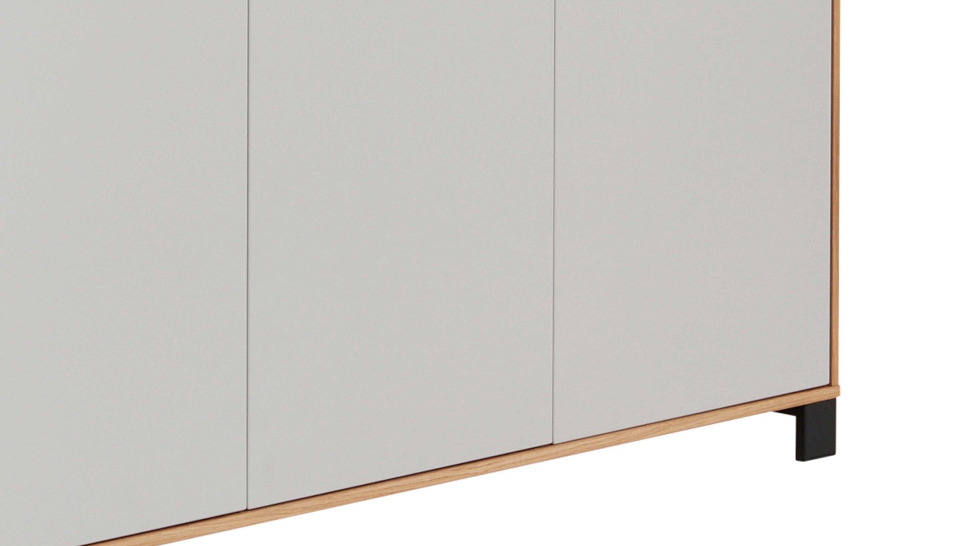 Schuhschrank Interliving aus Holz in Holzfarben Interliving Garderoben Serie 6005 – Schuhschrank 806 Eiche & lichtgrauer Lack – drei Türen