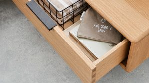 Komplettzimmer Interliving aus Holz in Holzfarben Interliving Schlafzimmer Serie 1015 – Komplettzimmer Wildeiche & silberfarbener Bezug Etna – fünftürig, Liegefläche 180 x 200 cm
