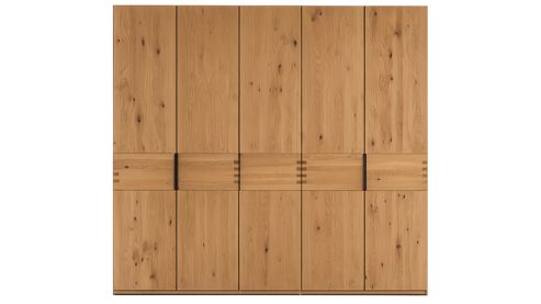 Kleiderschrank Interliving aus Holz in Holzfarben Interliving Schlafzimmer Serie 1015 – Kleiderschrank Wildeiche - fünf Türen, ca. 252 cm