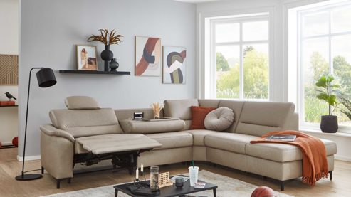 Ecksofa modulmaster aus Leder in Beige Modulmaster MM-PN1102 - Ecksofa perlfarbenes Leder Torro & schware Metallfüße - Stellfläche ca. 290 x 249 cm
