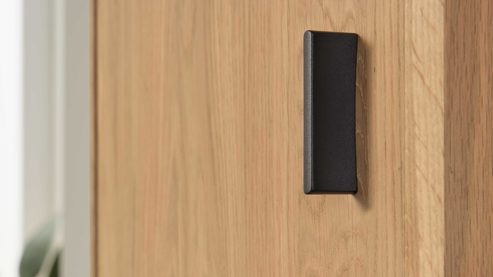 Sideboard Interliving aus Holz in Holzfarben Interliving Wohnzimmer Serie 2024 - Sideboard Eiche & Schwarzglas - eine Tür, vier  Schubladen, Länge ca. 155 cm