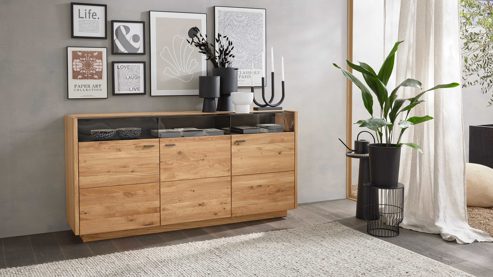 Sideboard Interliving aus Holz in Holzfarben Interliving Wohnzimmer Serie 2027 - Sideboard Asteiche - drei Türen,  Länge ca. 186 cm