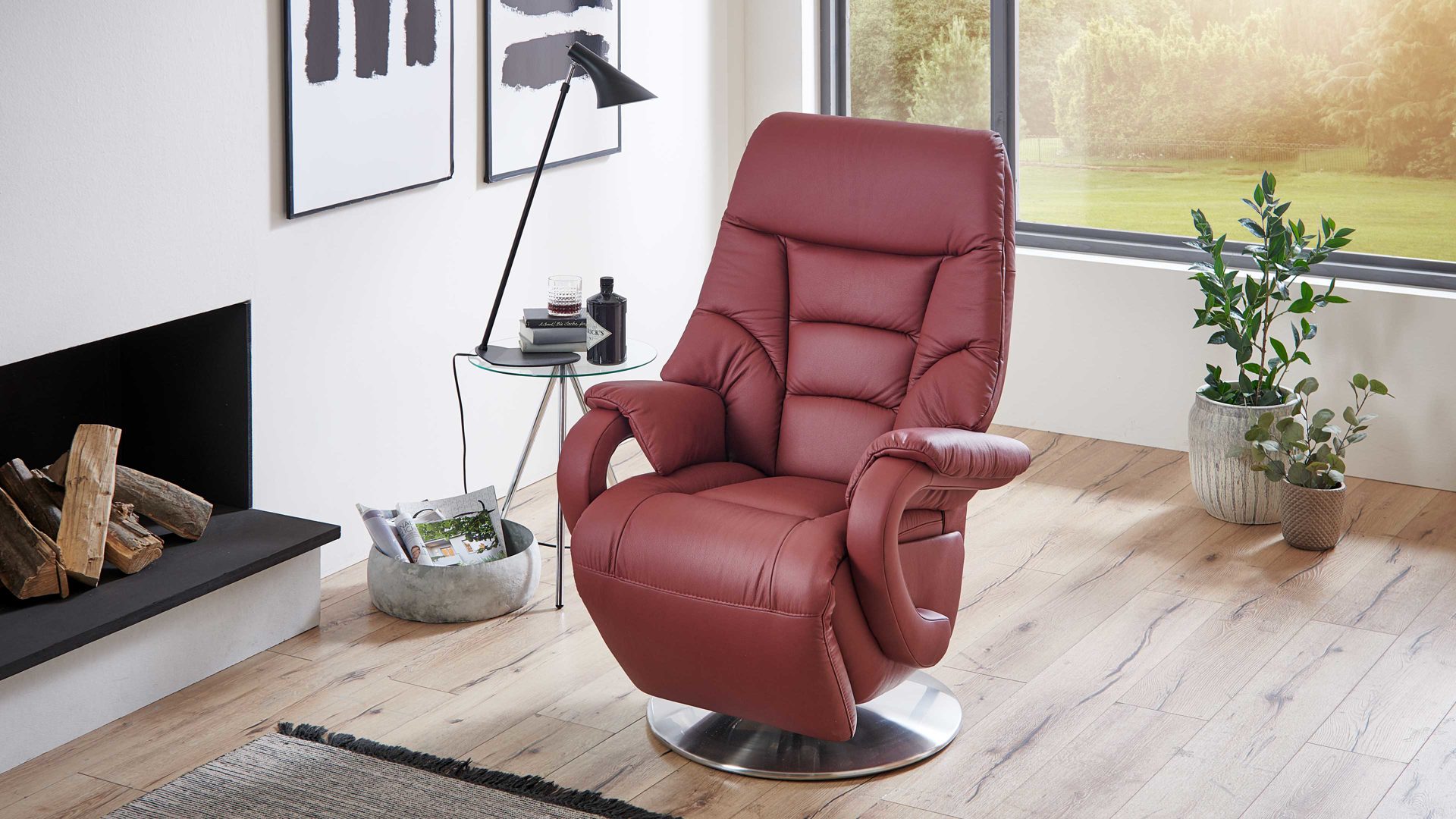 Relaxsessel Steinpol polsteria aus Leder in Rot Relaxsessel mit elektrischen Funktionen melotfarbenes Leder Punch & Edelstahl-Tellerfuß - Akku