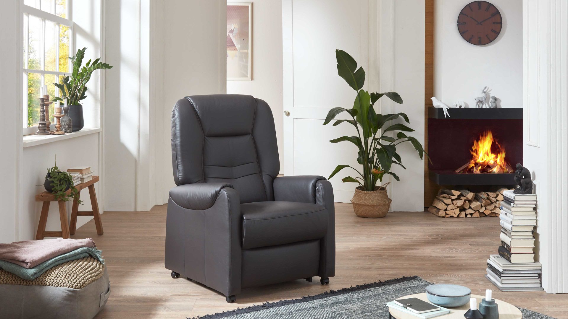 Fernsehsessel Steinpol polsteria aus Leder in Schwarz Leder-Fernsehsessel schwarzes Leder Punch - ein Motor