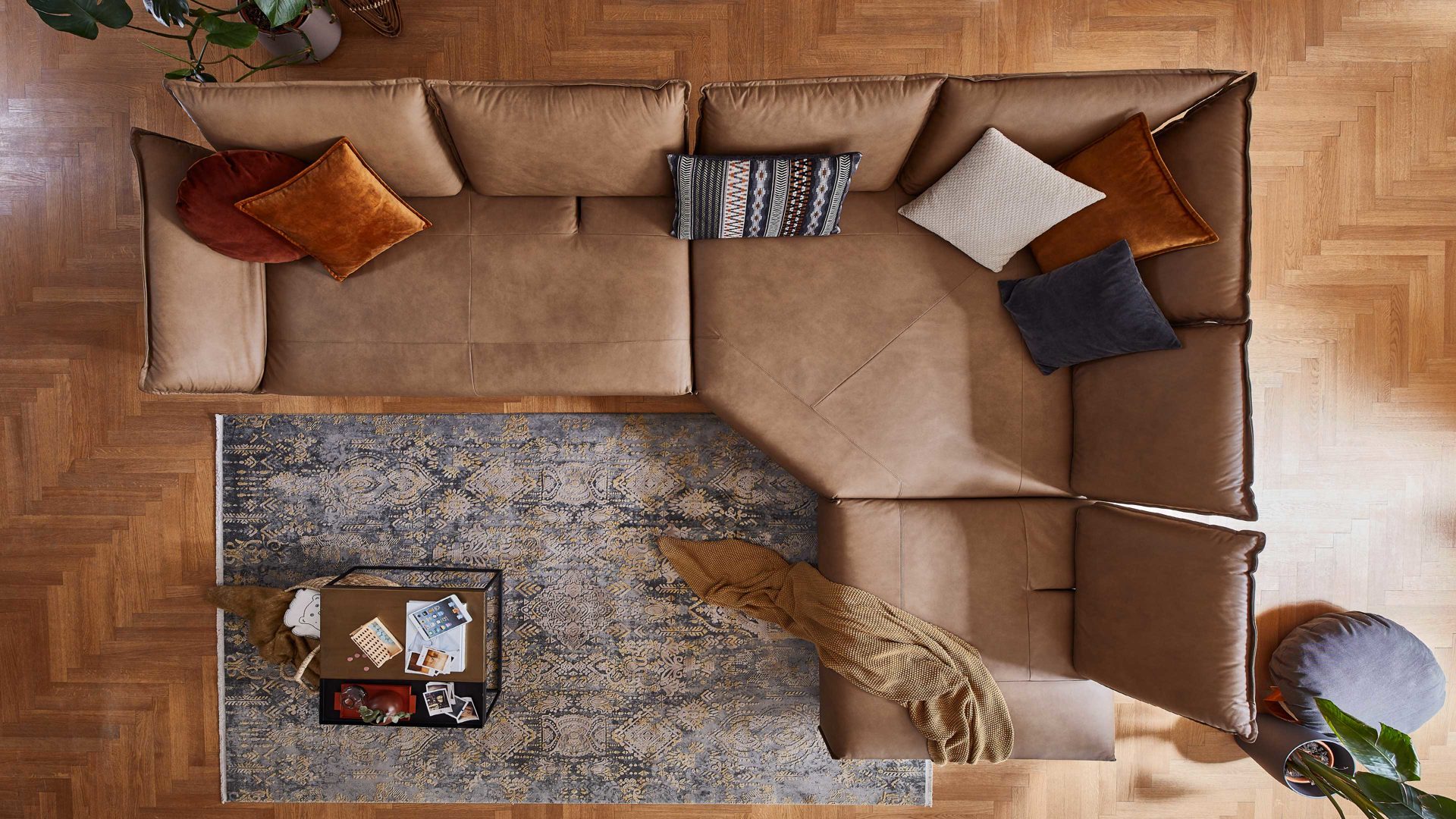 Ecksofa W.schillig i. i. aus Leder in Braun W.SCHILLIG Leder-Ecksofa Bonnie fangofarbenes Leder Z69-21 & bronzefarbene Metallfüße – Stellfläche ca. 340 x 272 cm