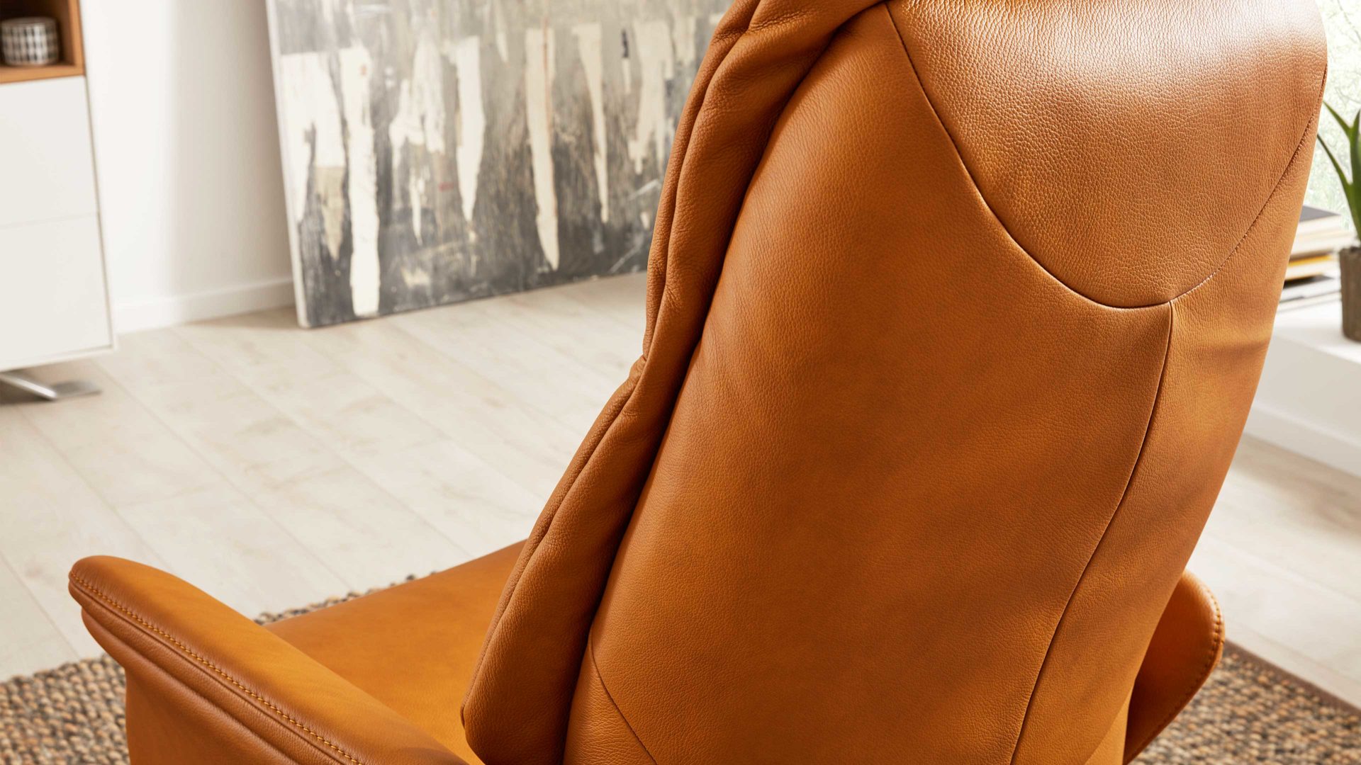 Relaxsessel Interliving aus Leder in Gelb Interliving Sessel Serie 4550 - Sessel manuelle Funktionen - kürbisfarbenes LongLife-Leder & anthrazitfarbener Tellerfuß