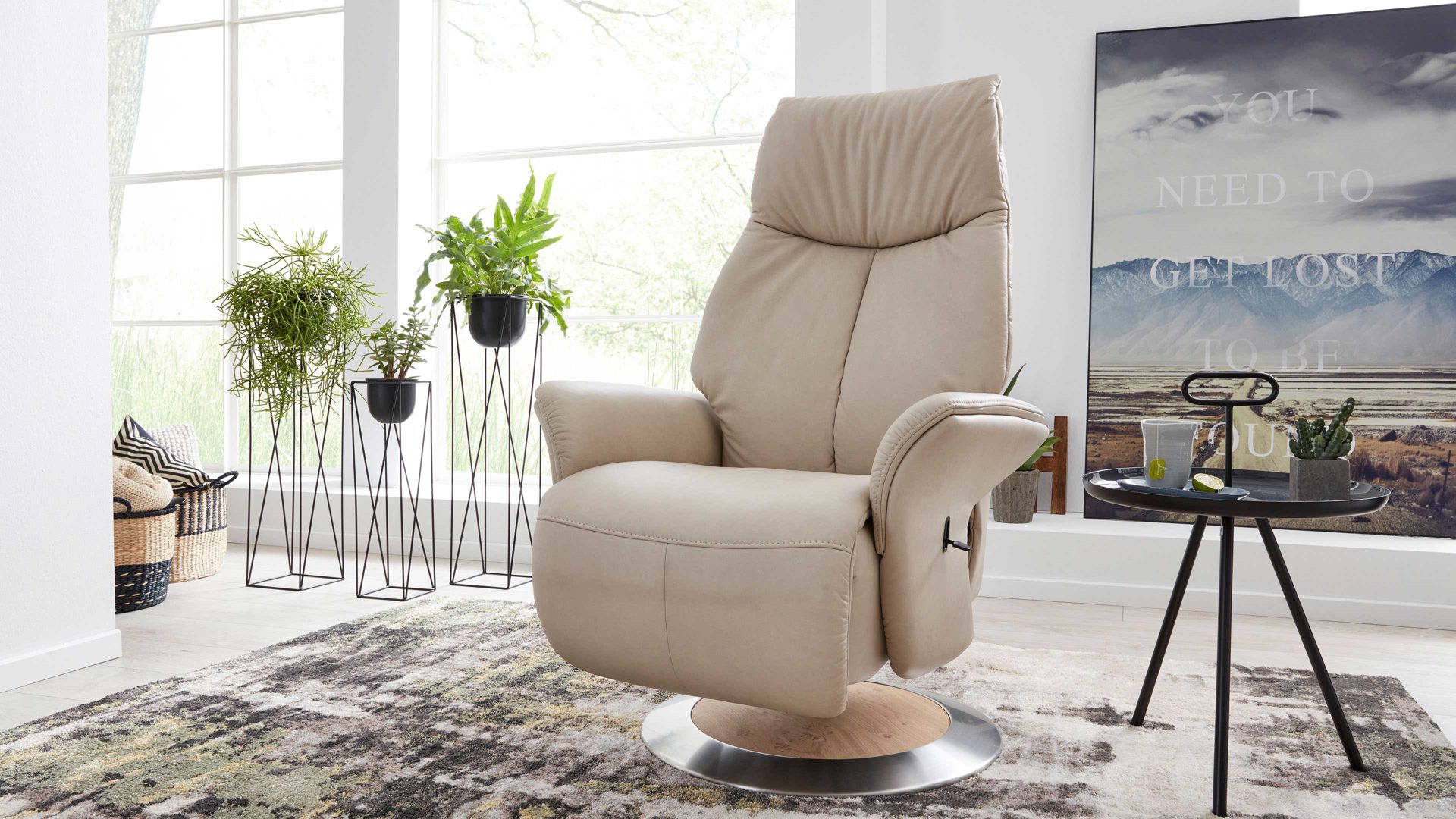 Relaxsessel Interliving aus Leder in Beige Interliving Sessel Serie 4562 - Easy Swing Sessel klifffarbenes LongLife-Leder & biancofarbenes Holz