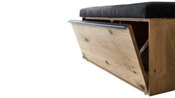 Garderobenbank Hartmann aus Holz in Holzfarben hartmann Garderobenprogramm Runa - Garderobenbank Kerneiche & anthrazitfarbener Stoffbezug - ein Klapptür