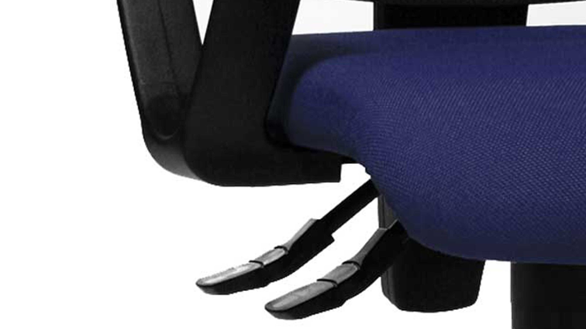 Drehstuhl OrthoSedis aus Stoff in Blau Drehstuhl orthoSedis 20 als ergonomisches Büromöbel blauer Sitzbezug G26 & schwarze Netzbespannung, verchromtes Drehkreuz