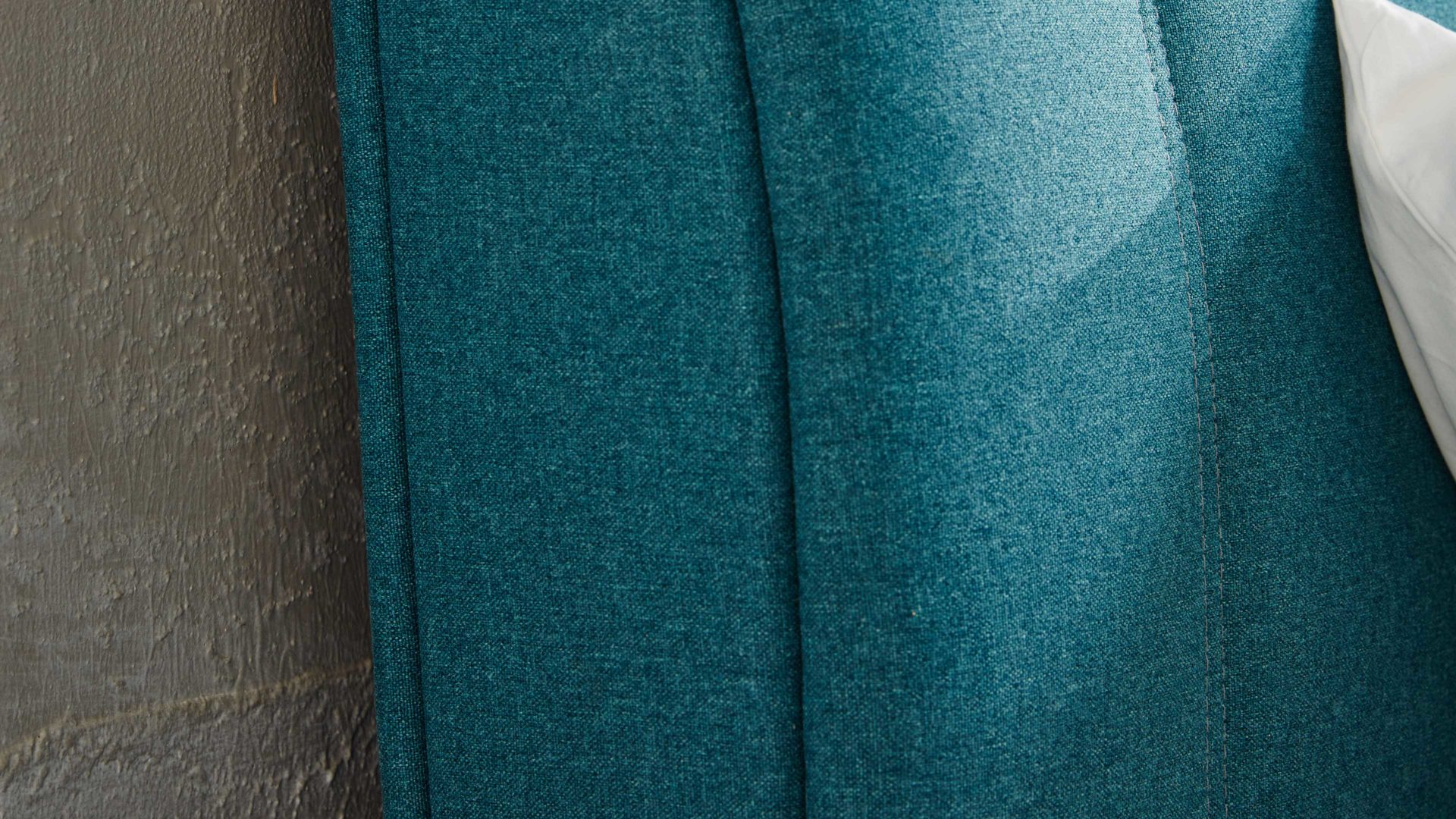 Boxspringbett Interliving aus Stoff in Petrol Interliving Boxspringbett Serie 1401 petrolfarbenes Flachgewebe Neo 485200 – Liegefläche ca. 180 x 200 cm