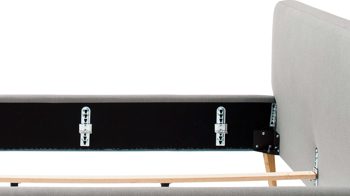 Bettgestell Meise.möbel aus Stoff in Hellgrau Polsterbettgestell Mattis hellgraues Flachgewebe Aspen 92 & Holzfüße - Liegefläche ca. 160 x 200 cm