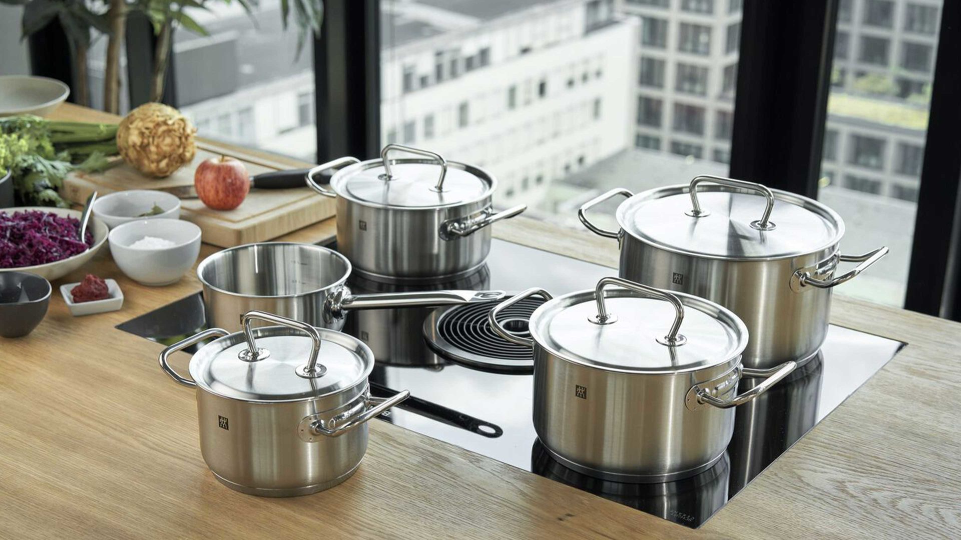 Topf-Set Zwilling® aus Metall in Metallfarben ZWILLING® Topf-Set Twin Classic Edelstahl – fünfteilig