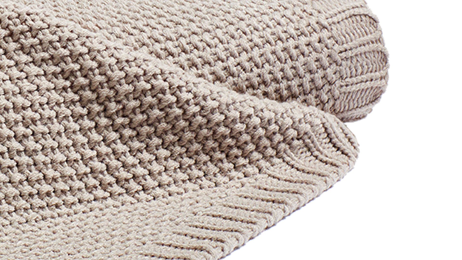 Wohndecke H. g. hahn haustextilien® aus Kunstfaser in Beige Strickdecke naturfarbene Kunstfaser - ca. 130 x 170 cm