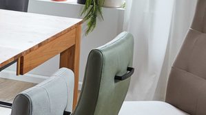 Schwingstuhl PARTNERRING COLLECTION aus Stoff in Grün PARTNERRING COLLECTION Schwingstuhl Hilo olivgrüne Lederoptik Vega 37 & schwarzes Rundrohr