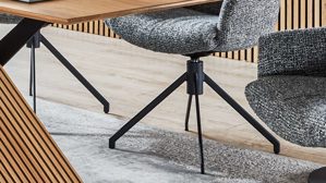 Vierfußstuhl PARTNERRING COLLECTION aus Stoff in Dunkelgrau PARTNERRING COLLECTION Armlehnstuhl Stan mit Drehfunktion graphitfarbenes Boucle Coco C00 & schwarzes Eisen