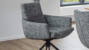 Vierfußstuhl PARTNERRING COLLECTION aus Stoff in Dunkelgrau PARTNERRING COLLECTION Armlehnstuhl Stan mit Drehfunktion graphitfarbenes Boucle Coco C00 & schwarzes Eisen
