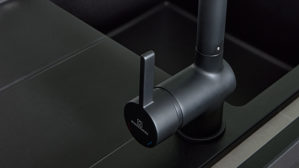 Einbauküche Interliving aus Holz in Weiß Interliving Küche Serie 3080 mit privileg Einbaugeräten weißer Beton - Stellfläche ca. 247 x 308 cm