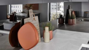 Einbauküche Nobilia® aus Holz in Grau nobilia® Einbauküche Senso mit Elektrogeräten, z. B.  Kühlschrank Schiefergrau - dreizeilig