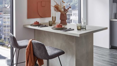 Einbauküche Nobilia® aus Holz in Grau nobilia® Einbauküche Senso mit Elektrogeräten, z. B.  Kühlschrank Schiefergrau - dreizeilig