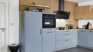 Einbauküche Nobilia® aus Holz in Hellblau nobilia® Einbauküche Senso mit JUNKER Elektrogeräten, z. B.  Backofen Sky, Eiche Como & Stripewood light - Stellfläche ca. 310 x 245 cm