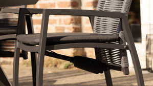 Gartenstuhl /-sessel Interliving aus Kunstfaser in Anthrazit Interliving Gartenmöbel Serie 7011 - Positionsstuhl anthrazitfarbenes Rope, TEXTILENE® & Aluminium