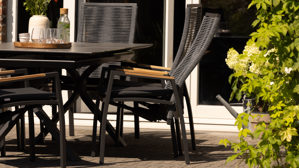 Gartenstuhl /-sessel Interliving aus Kunstfaser in Holzfarben Interliving Gartenmöbel Serie 7011 - Positionsstuhl Teak, anthrazitfarbenes Rope, TEXTILENE® & Aluminium