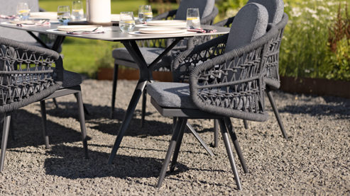 Gartenstuhl /-sessel Interliving aus Kunstfaser in Grau Interliving Gartenmöbel Serie 7012 - Drehsessel grauer Olefin-Teddybezug, anthrazitfarbenes Rope & Aluminium