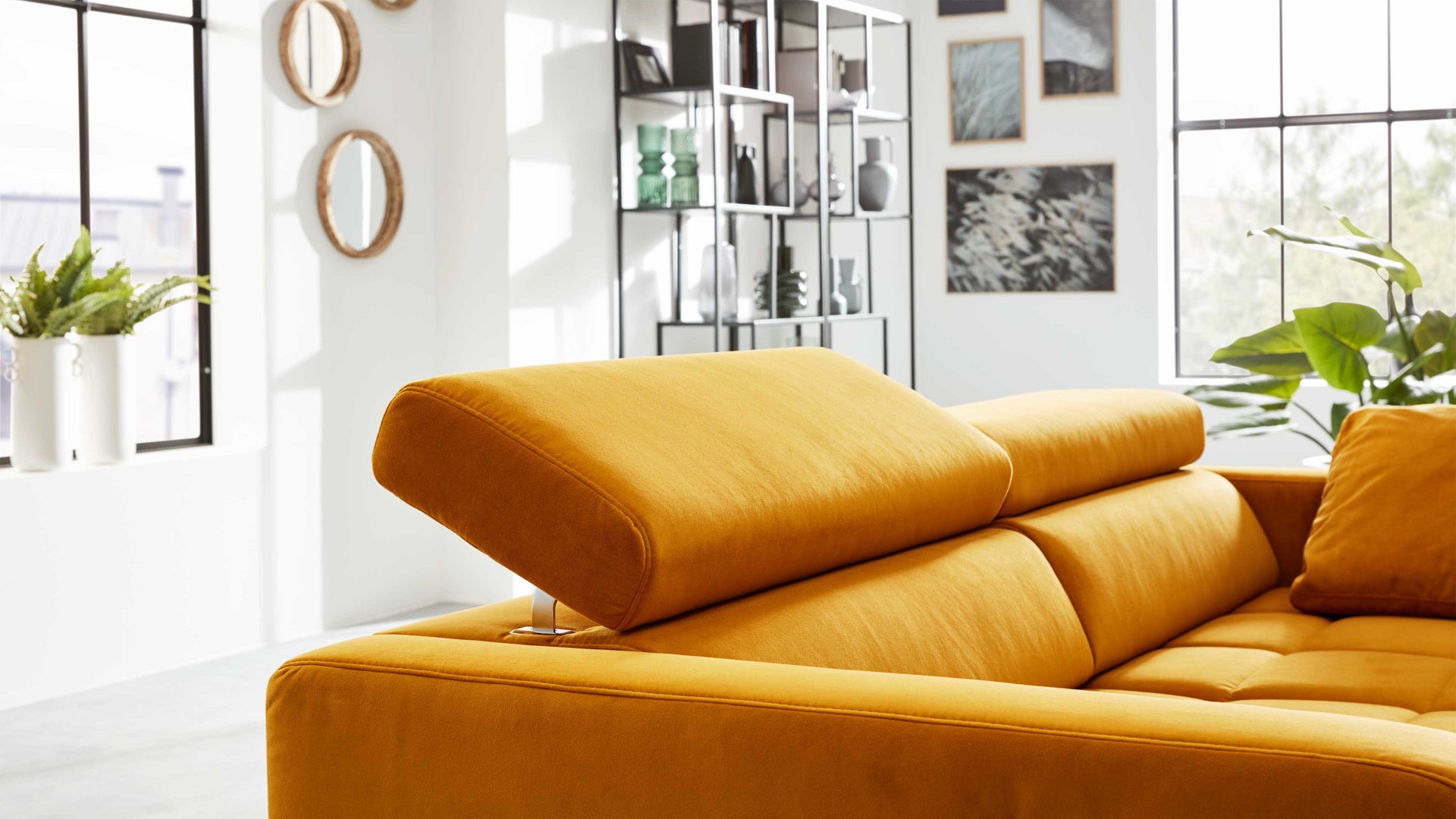 Dreisitzer Interliving aus Stoff in Orange Interliving Sofa Serie 4303 – Dreisitzer curryfarbene Wirkware Salsa - Länge ca. 210 cm