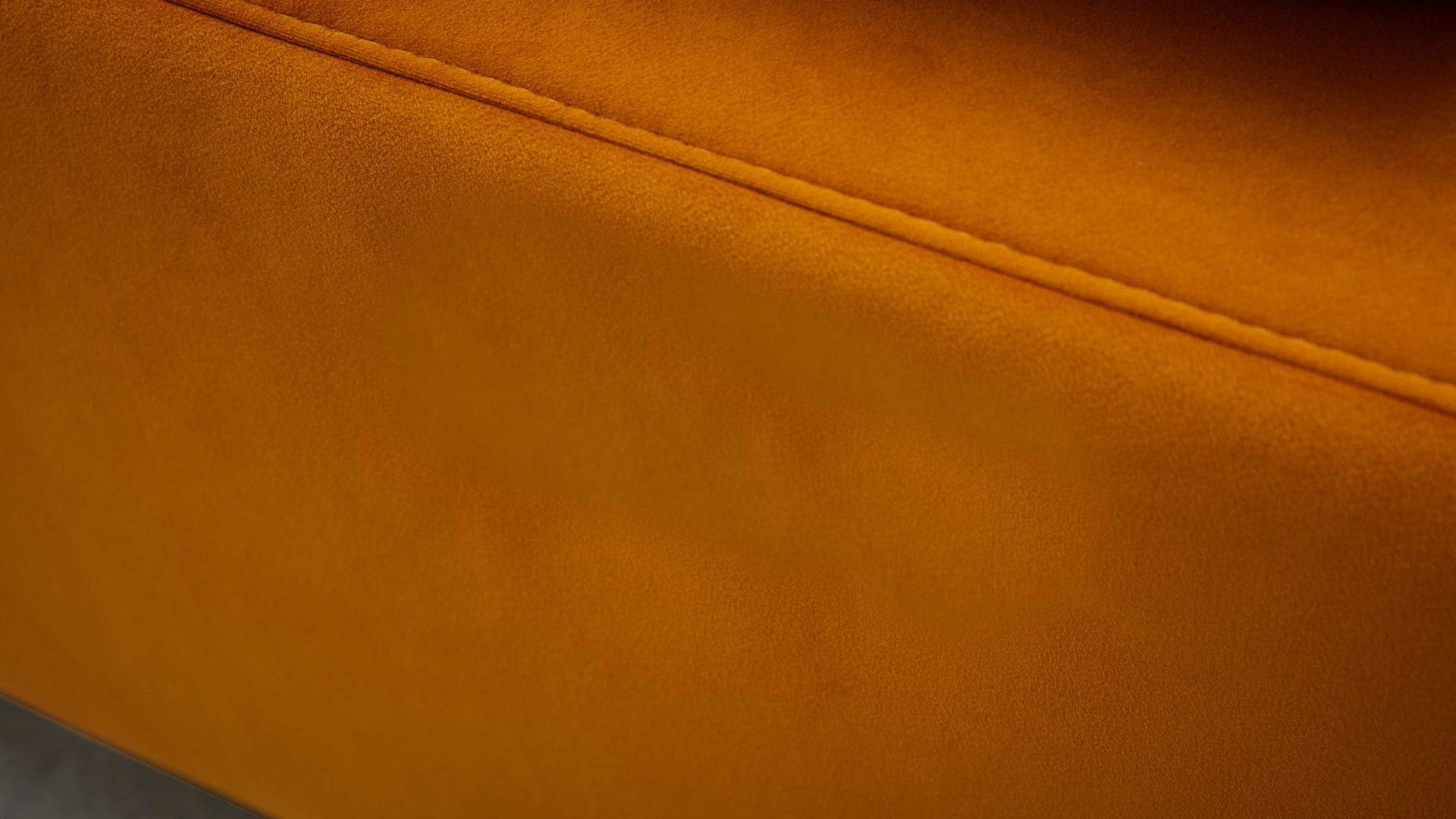 Polsterhocker Interliving aus Stoff in Orange Interliving Sofa Serie 4303 – XXL-Hocker curryfarbene Wirkware Salsa - ca. 126 x 76 cm