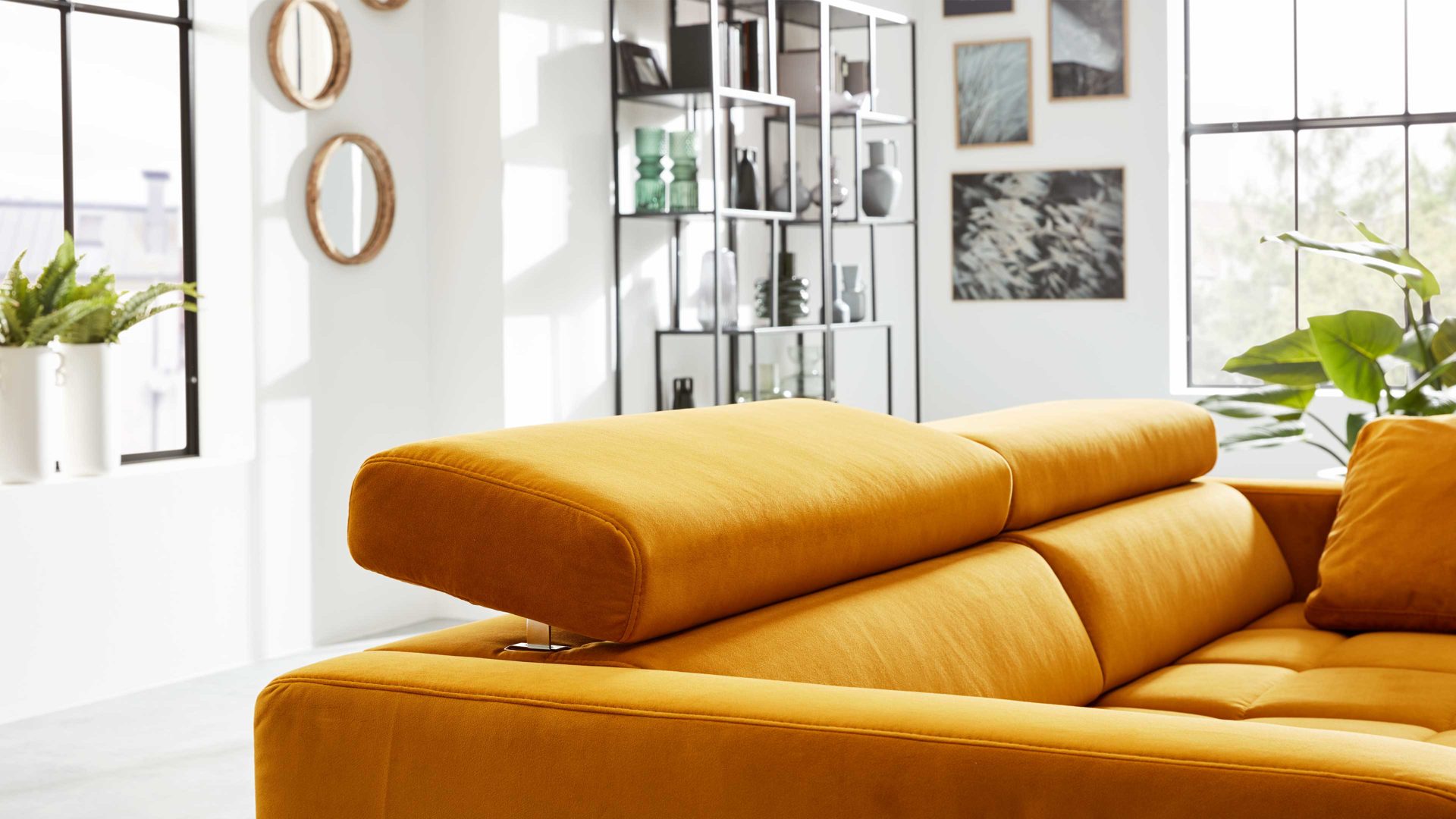 2,5-Sitzer Interliving aus Stoff in Orange Interliving Sofa Serie 4303 – 2,5-Sitzer curryfarbene Wirkware Salsa - Länge ca. 182 cm