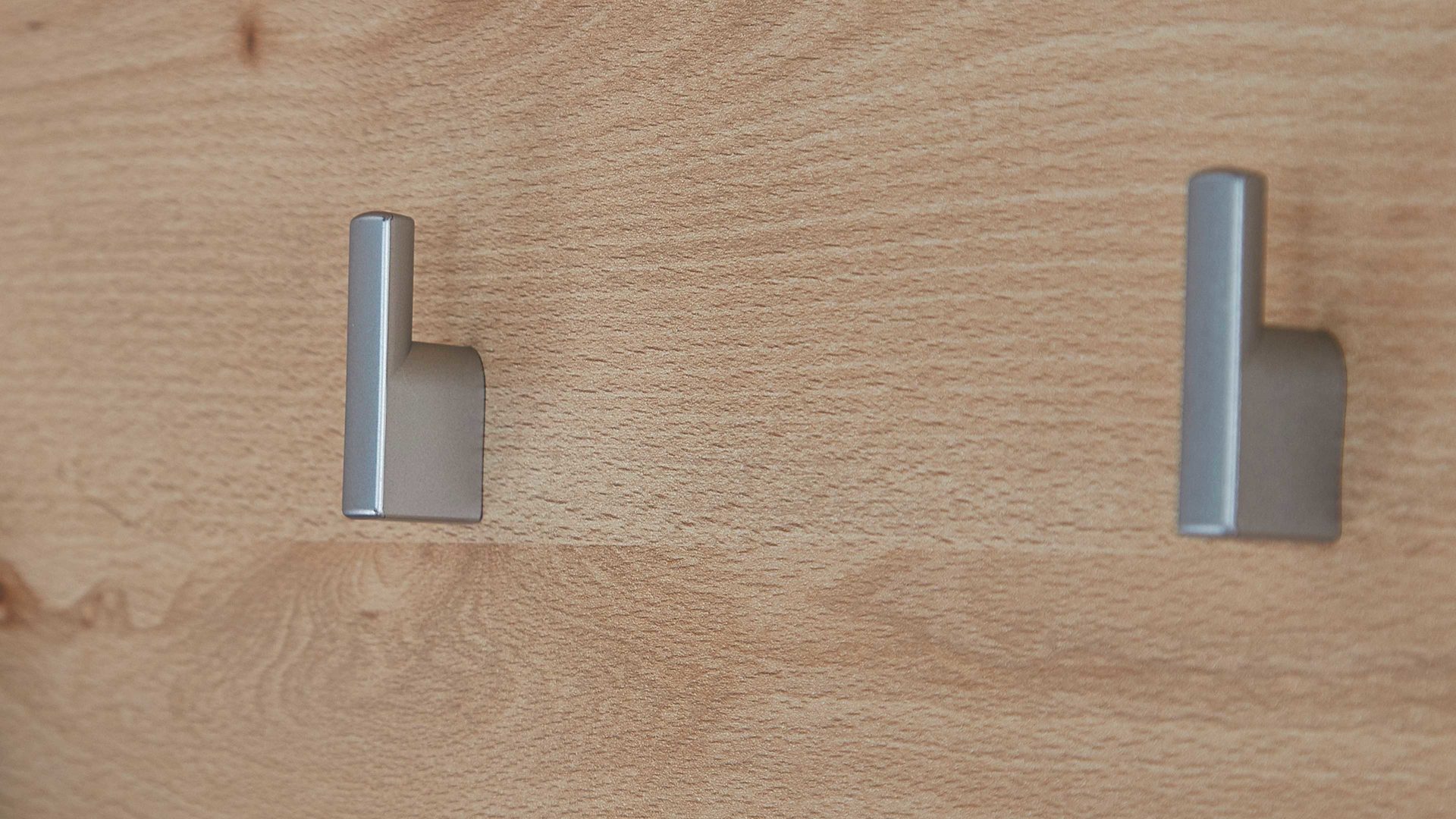 Wandgarderobe Germania i.i. aus Holz in Holzfarben Wandgarderobe Lissabon bzw. Garderobenpaneel Edelbuche - ca. 96 x 147 cm