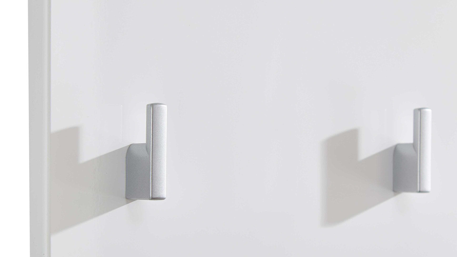 Wandgarderobe Germania i.i. aus Holz in Weiß Wandgarderobe Adana als Dielenmöbel weiße Hochglanzoberflächen - ca. 30 x 152 cm