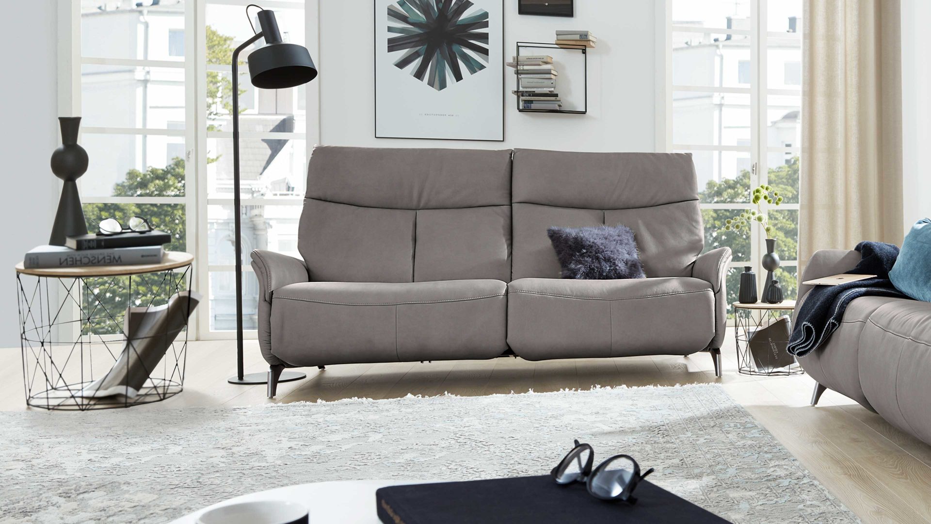 Zweisitzer Interliving aus Leder in Grau Interliving Sofa Serie 4211 – Zweisitzer 10H titanfarbenes LongLife-Leder & Edelstahlfüße – Länge ca. 140 cm