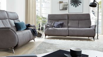 Zweisitzer Interliving aus Leder in Grau Interliving Sofa Serie 4211 – Zweisitzer titanfarbenes LongLife-Leder & Edelstahlfüße – Länge ca. 140 cm