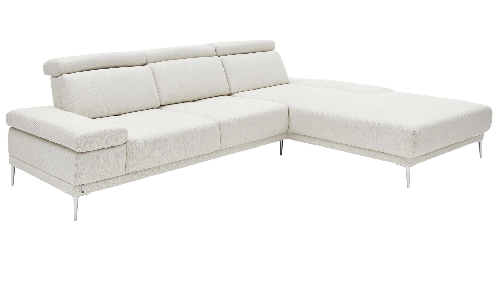 Ecksofa Interliving aus Stoff in Beige Interliving Sofa Serie 4251 – Ecksofa cremefarbener Bezug Q2 Hit 304 & Metallfüße 3.26 – Stellfläche ca. 300 x 225 cm