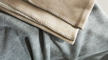 Wohndecke Interliving aus Mischgewebe in Beige Interliving Wohndecke Serie 9104 Sand & Natur – ca. 150 x 200 cm