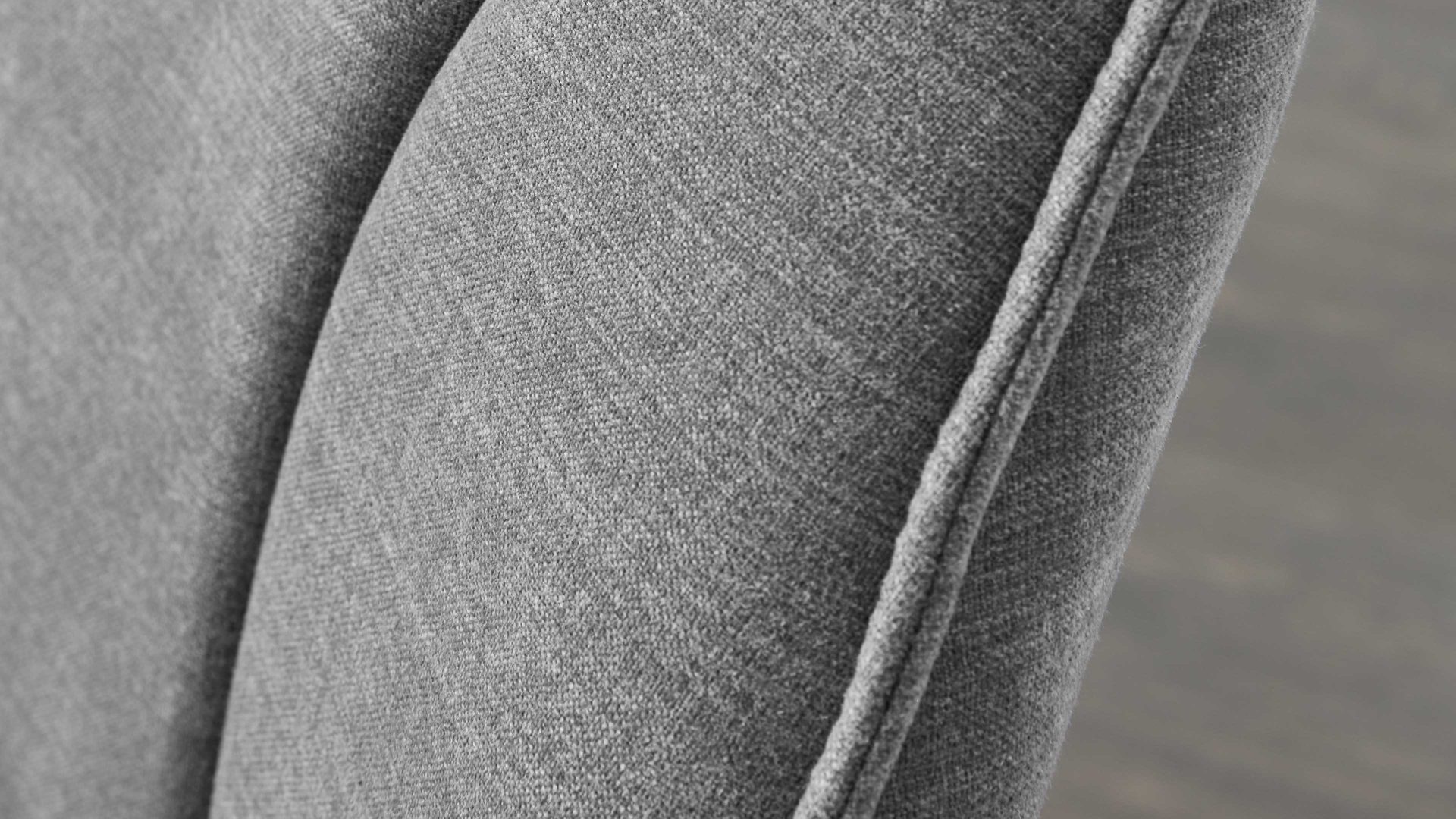 Polsterstuhl Interliving aus Stoff in Grau Interliving Esszimmer Serie 5102 – Armlehn-Polsterstuhl V232 kieselfarbener Webstoff Tirol 489 & Eiche