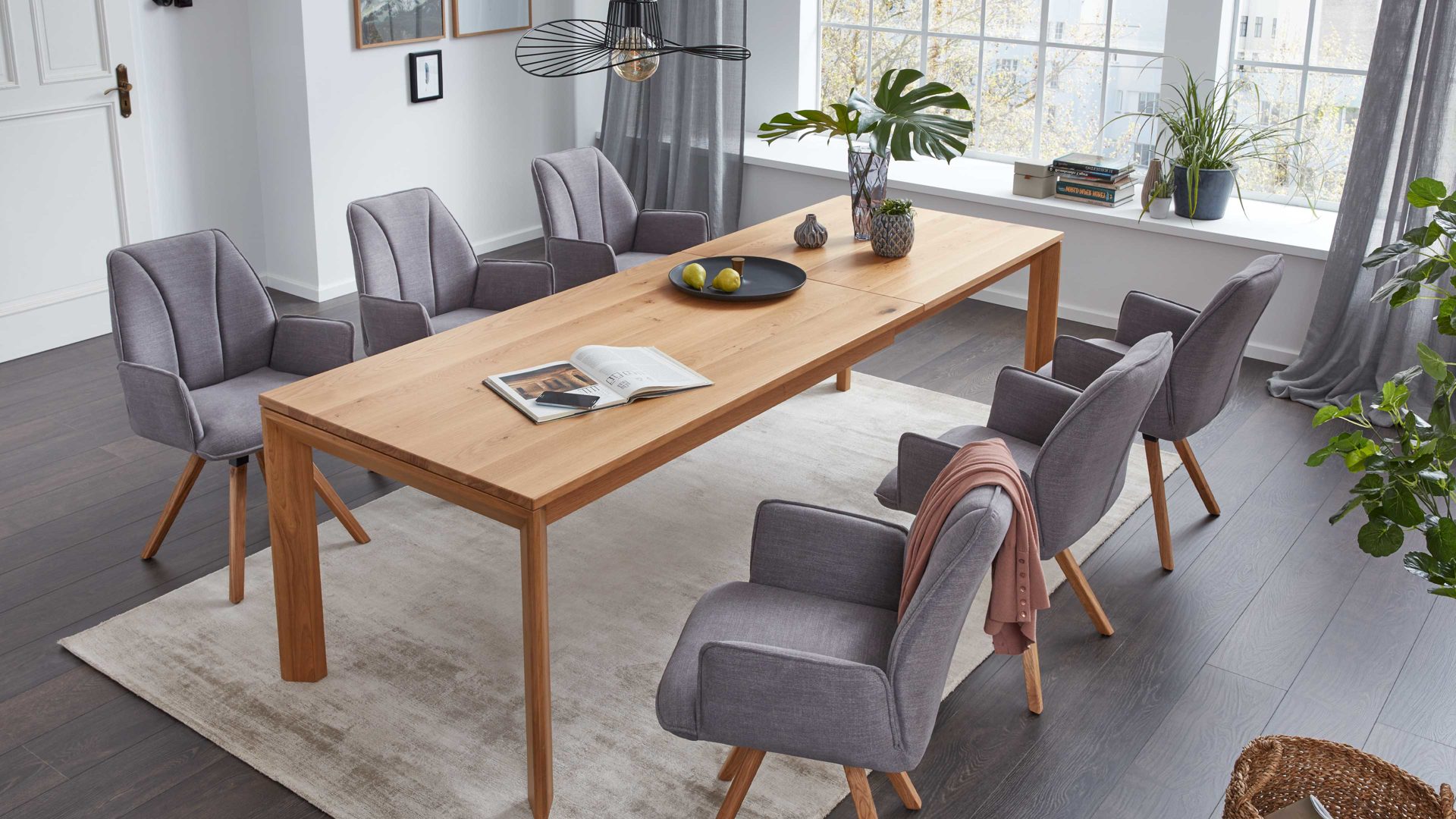 Auszugtisch Interliving aus Holz in Holzfarben Interliving Esszimmer Serie 5102 – Auszugtisch V203 Charakter-Eiche – ca. 200-300 x 90 cm
